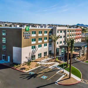 Holiday Inn Express & Suites Lake Havasu - London Bridge By Ihg